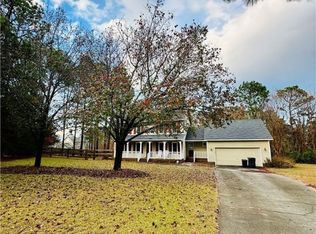 800 Houndschase Ct, Fayetteville, NC 28311