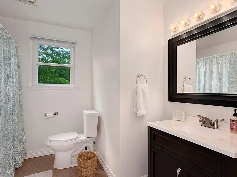 258 W Miller St — Photo 11