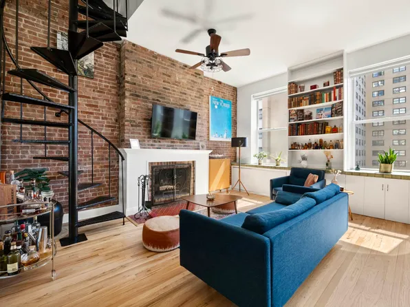 305 West 55th Street 4D image 2 of 7