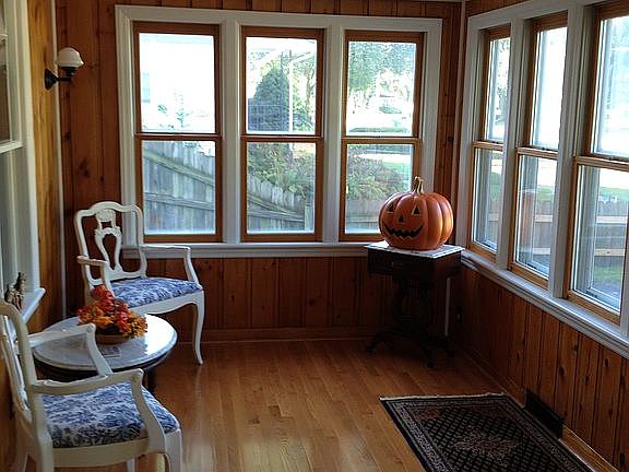 Entry to 4-season porch