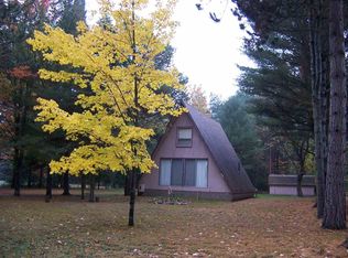 627 Flag Point Dr, Higgins Lake, MI 48627