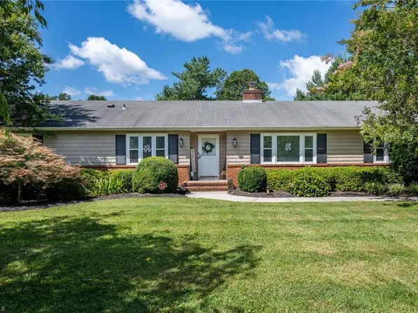 4708 Edinborough Rd, Greensboro, NC 27406