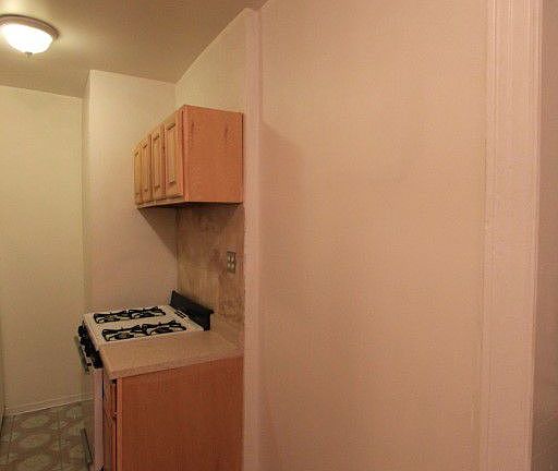 4th image of 4415 43rd Ave APT A1