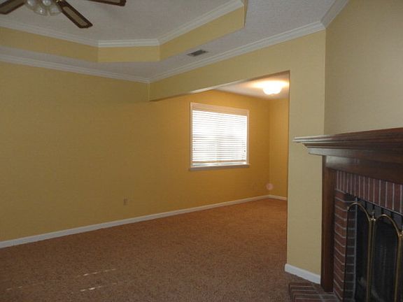 3rd image of 208 Blue Pool Dr