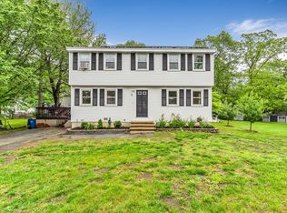 3 Sinclair St, Billerica, MA 01821