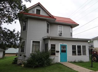 219 Pleasant St, Bloomington, WI 53804