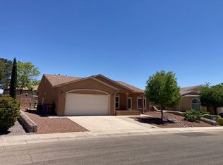 5241 Cats Eye Rd, Las Cruces, NM 88012