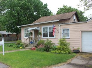 14 Ruby St, Warwick, RI 02889