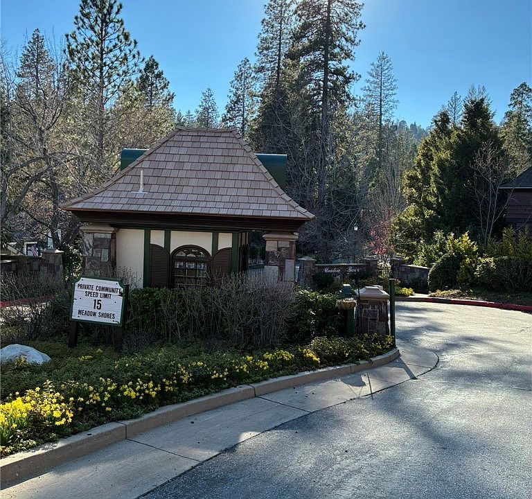 1st image of 27488 Meadow Bay Dr