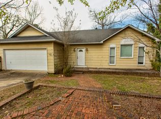 100 Crest Dr, Homewood, AL 35209