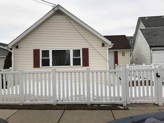 Rear cottage