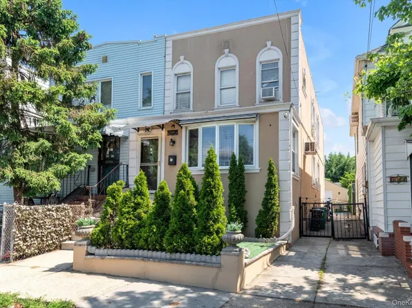 60-09 69th Place, Maspeth, NY 11378