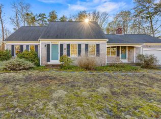 11 Green Ln, Harwich, MA 02645