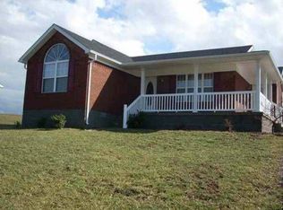 200 Travis Trl, Lebanon, KY 40033