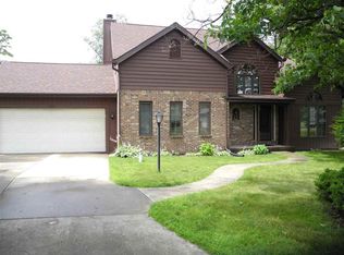 53125 Comanche Dr, South Bend, IN 46637