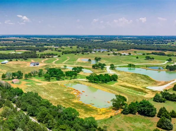 1789 Brumelow Rd, Whitesboro, TX 76273