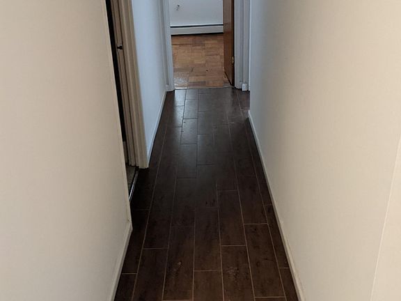 Hallway to bedrooms, bathrooms