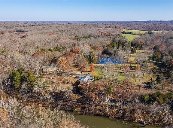 3rd image of 199 Country Life Acres
