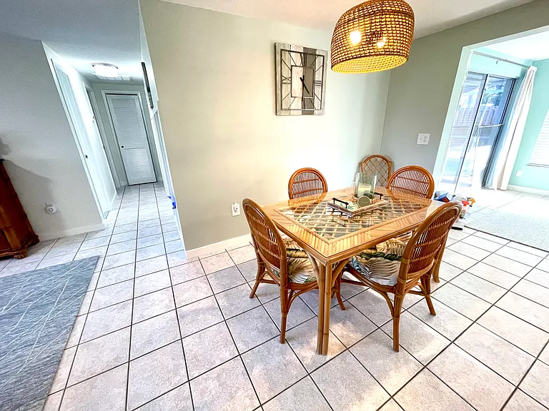 575 Randolph Rd — Photo 18