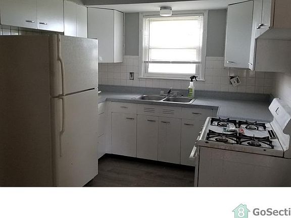 3rd image of 5129 Wallingford Dr