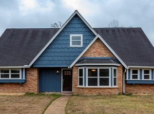 202 Pinevale Way, Sour Lake, TX 77659