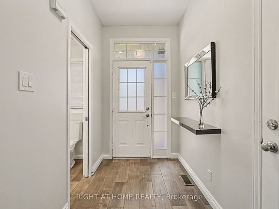 3rd image of 21 Kettleby St