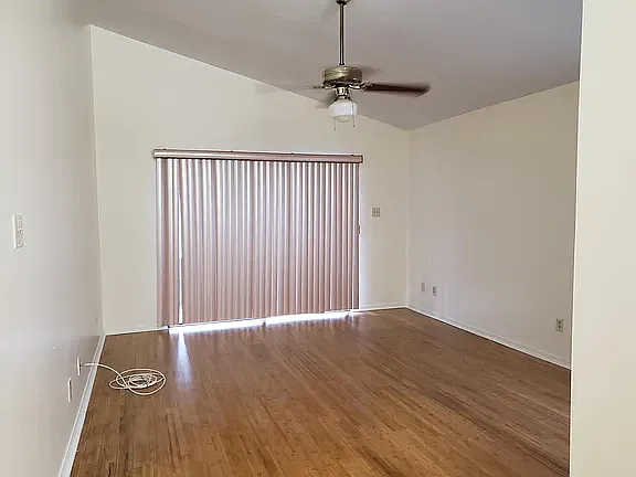 1517 Vernon Ct — Photo 11