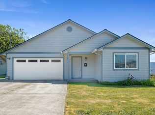 2207 8th St, Tillamook, OR 97141