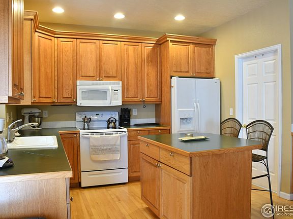 4th image of 106 53rd Avenue Ct