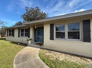 3640 Swan Ln, Pensacola, FL 32504