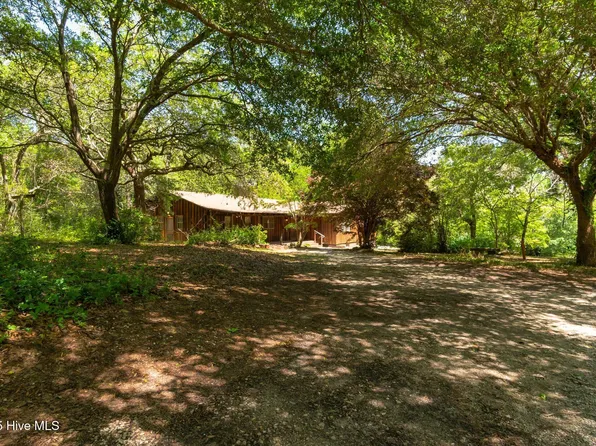 192 Wheeler Creek Road, Sneads Ferry, NC 28460