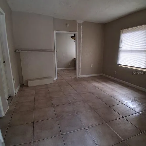 1703 McCarthy Ave — Photo 10