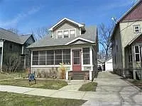 730 Forest St photo 1