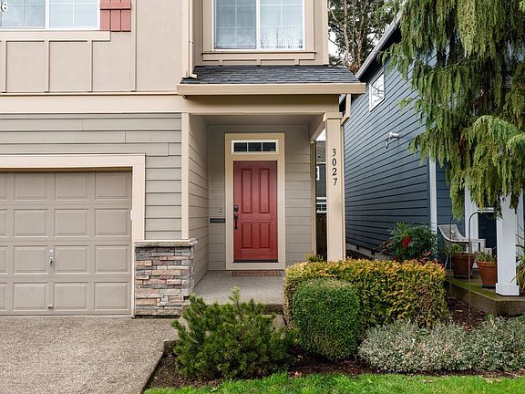 2nd image of 3027 SE Kingswood Ave
