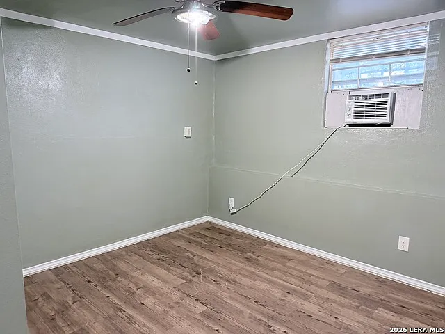 213 Earl St #B — Photo 16