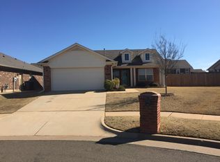 18700 Casero Dr, Edmond, OK 73012