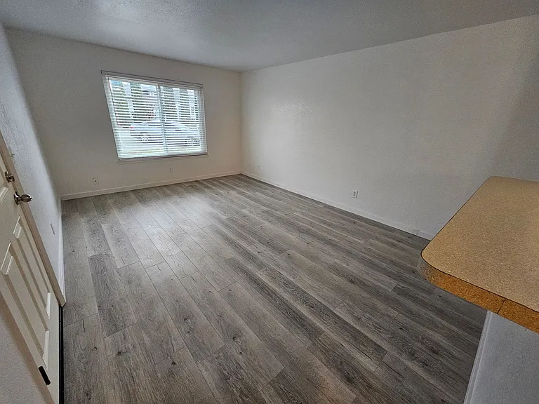 307 Colusa St #A — Photo 4