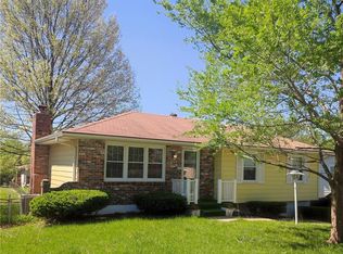 7009 NW 80th St, Kansas City, MO 64152