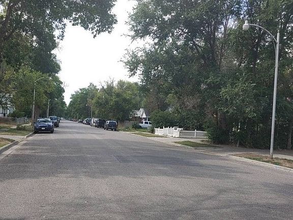 5th image of 107 Burlington Ave
