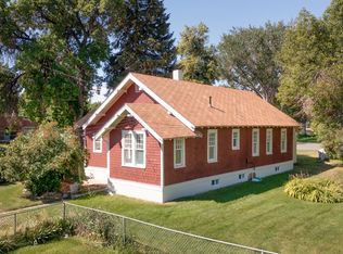 618 W B St, Basin, WY 82410