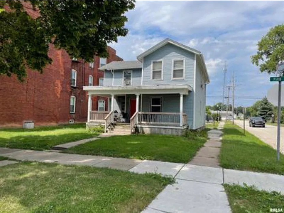 1228 N Main St #3