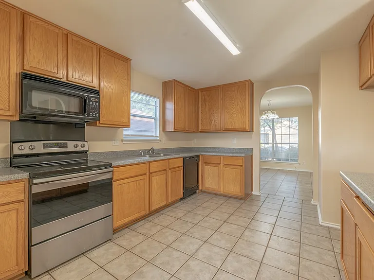 635 Lynx Mountain — Photo 8