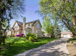 216 Tremont St, Lincoln, IL