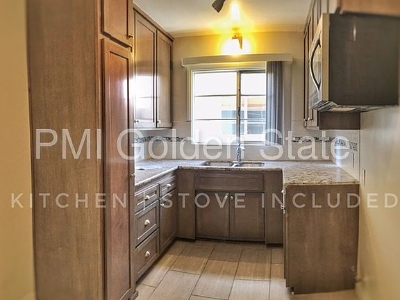 4th image of 8738 Holloway Dr