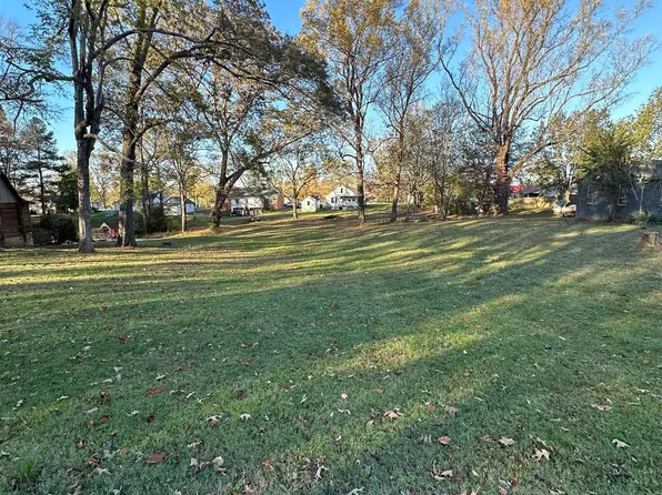 Moran Rd, Dresden, TN 38225