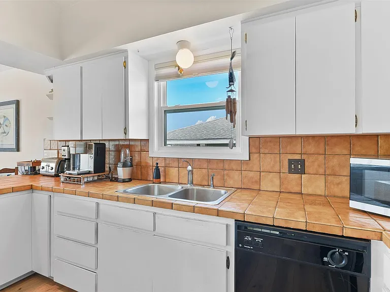 22101 Guadalupe Dr — Photo 12