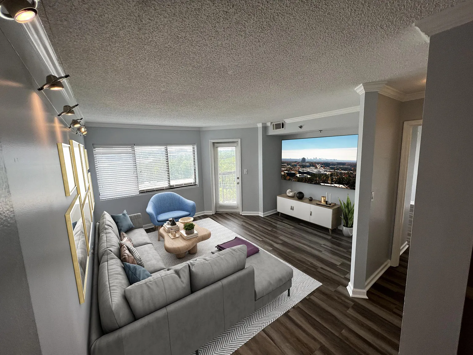 795 Hammond Dr — Photo 1