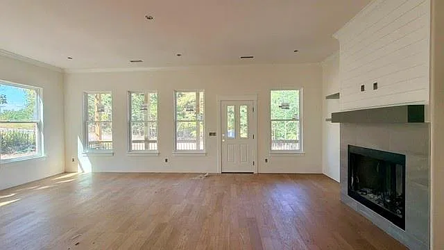 3 bed, 2.5 bath, 2900 sqft, $3,390 — Photo 4