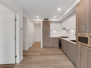 9675 King George Blvd #12XX, Surrey, BC V3T 2V3