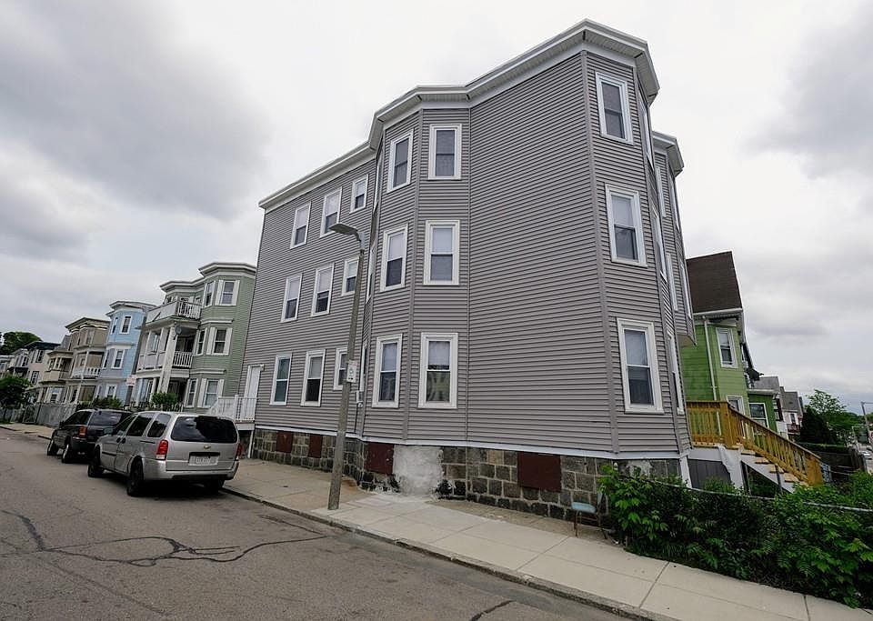 2nd image of 30 Topliff St
